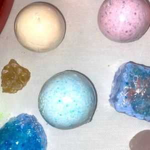 Bath bombs